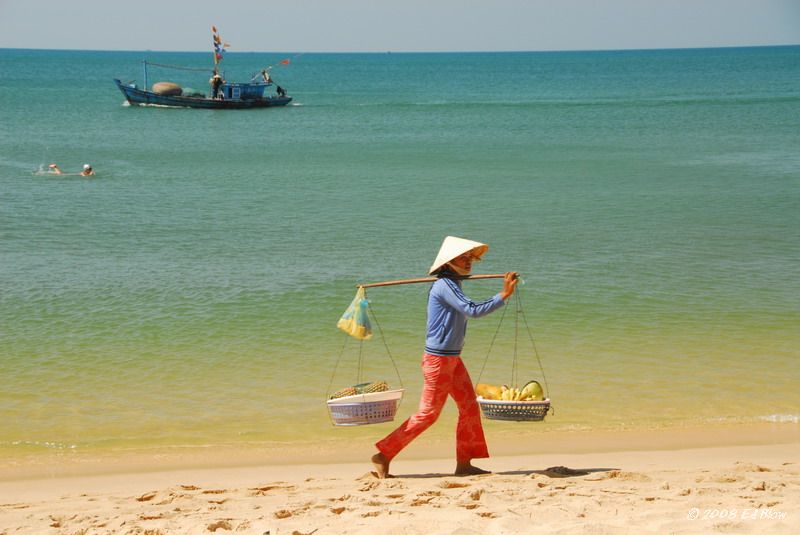 Swimmingly.jpg - Phu Quoc